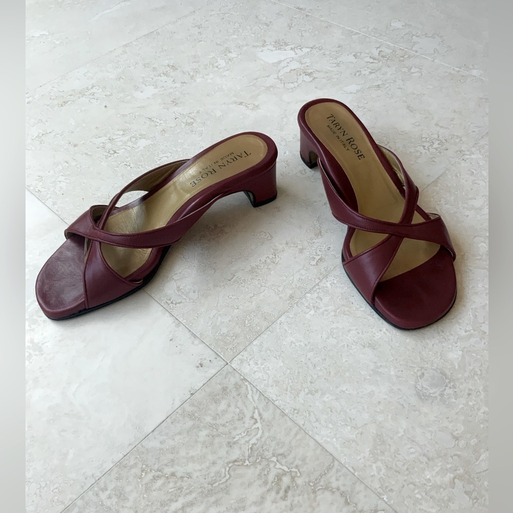 Taryn Rose Burgundy Slip on Sandals sz 7.5 - Picture 3 of 4